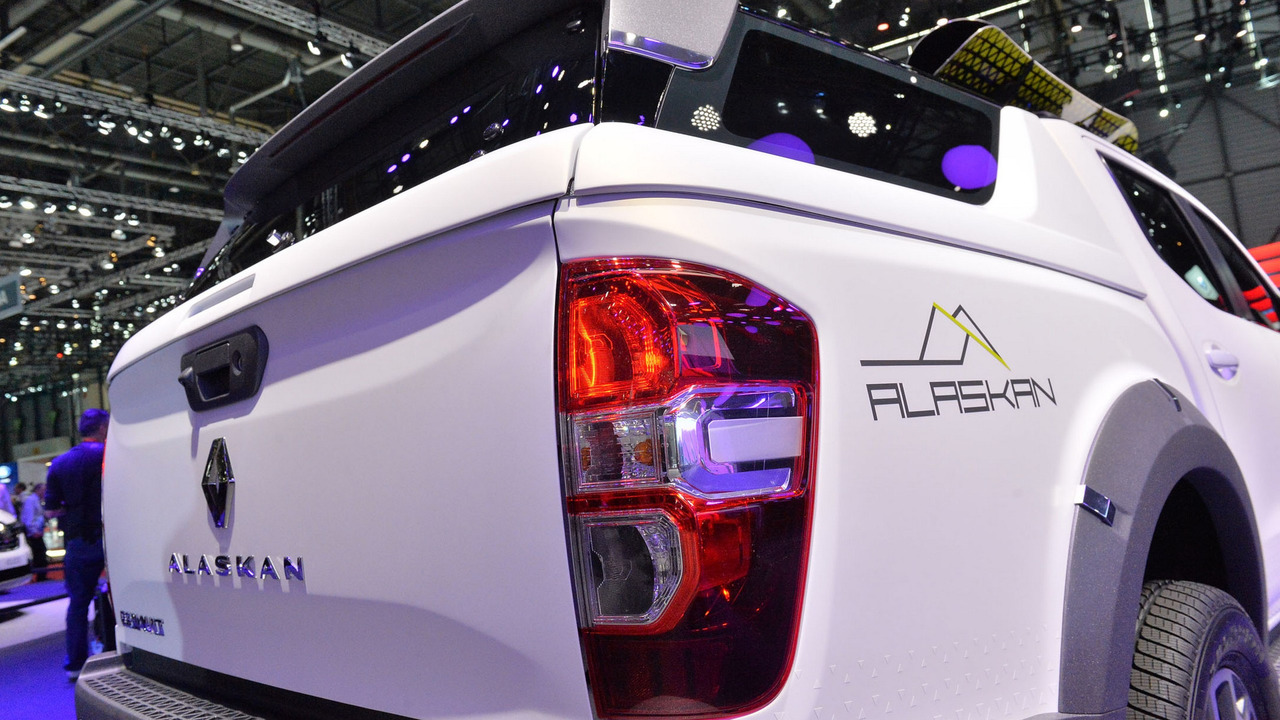 2017 Renault Alaskan live in Geneva