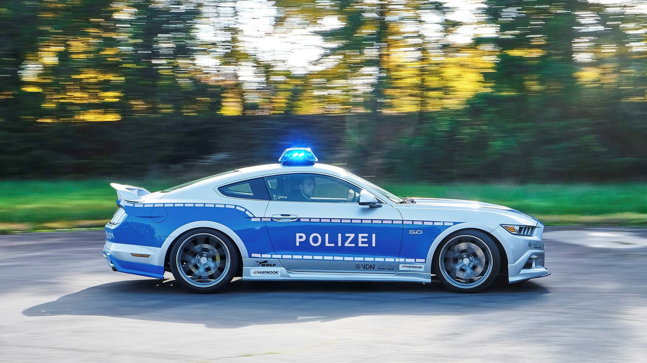 Kepolisian Jerman Terima Ford Mustang Modifikasi Di Essen Show 2016
