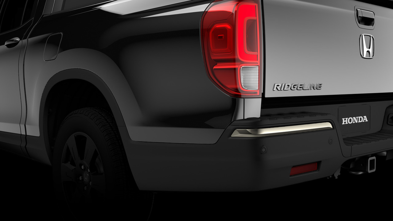 2017 Honda Ridgeline fuel economy tops all gas midsize pickups