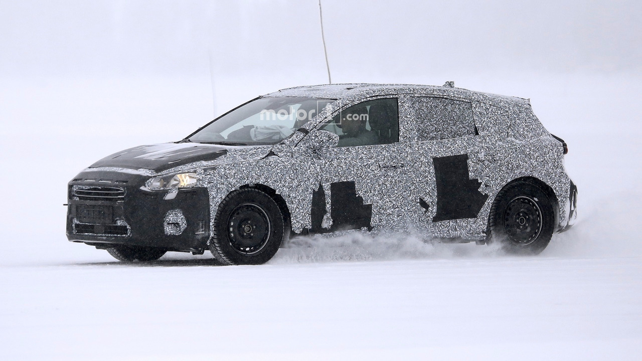 2018-ford-focus-spy-photo.jpg