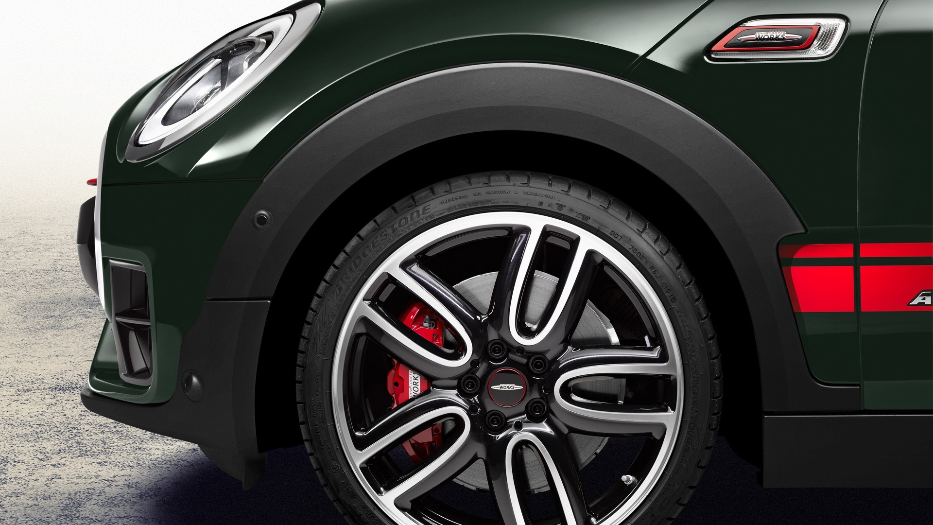 2017-mini-clubman-jcw.jpg