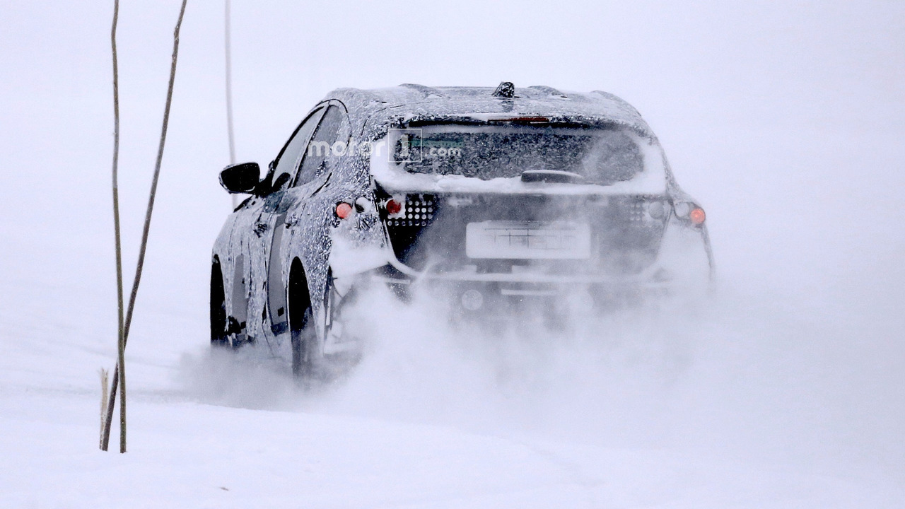 2018-ford-focus-spy-photo.jpg